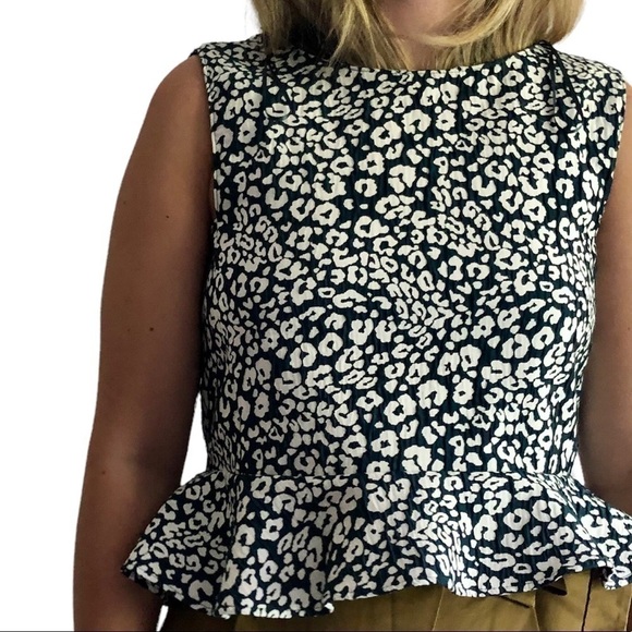 ZARA Animal Print Peplum Blouse Size S Green  & White Sleeveless Top Back button - Picture 4 of 8